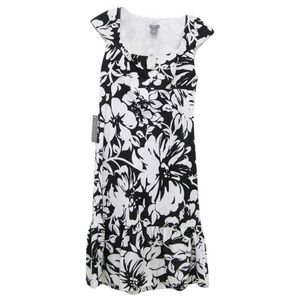 Ann Taylor Black/White Maxi Dress Size 6 New!